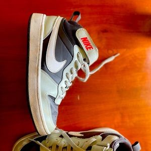 Court Borough Nike Tennis Shoes